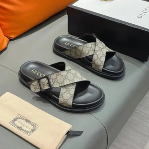 Gucci slipper