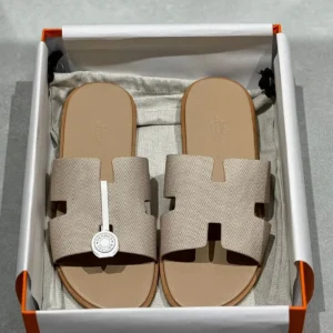Hermes slipper