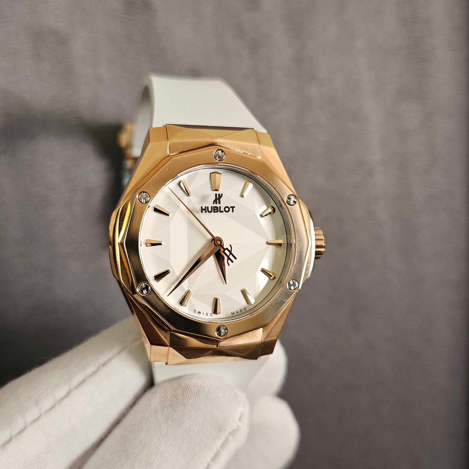 Hublot Classic Fusion Orlinski King Gold - copywatchesdubai.com