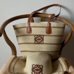 LOEWE BAG AND HAT