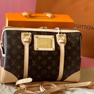LOUI VUITTON