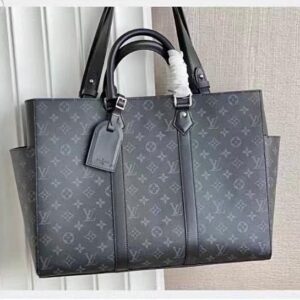 LOUI VUITTON
