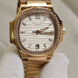 Patek Philippe Nautilus Ladies Rose Gold 7118/1200R-001 - copywatchesdubai.com
