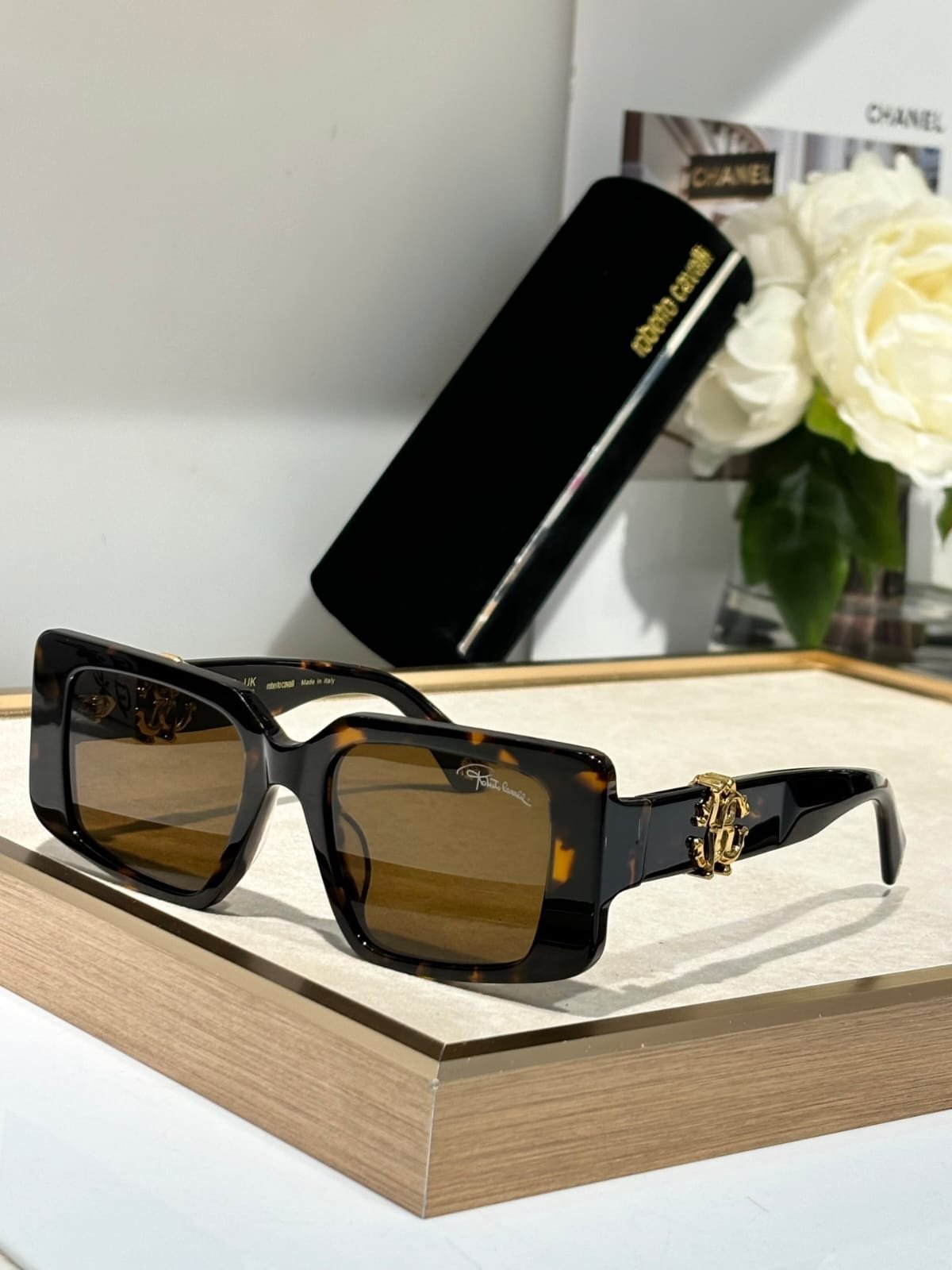 ROBERTO CAVALLI
