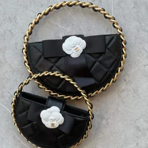 Chanel Round Bag In Lambskin Black