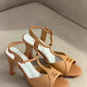 Chanel mauve suede t-strap heels