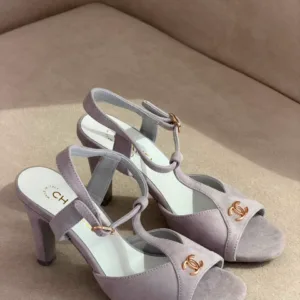 Chanel mauve suede t-strap heels