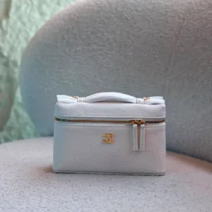 Chanel vanity case