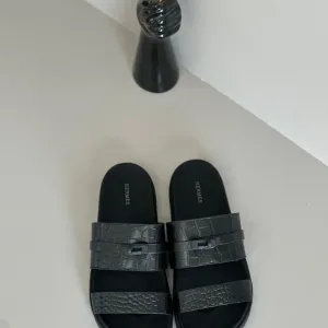 Hermès Jackson slides