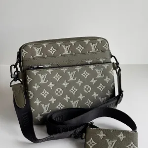 LOUIS VUITTION MEN BAG