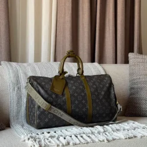 Louis Vuitton Keepall Bandoulière in Monogram Eclipse