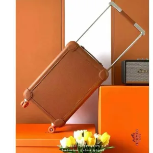 Hermes Cabin