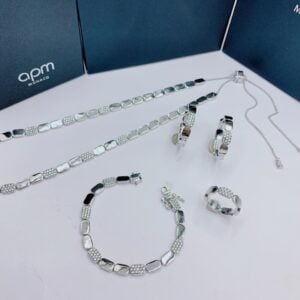 APM