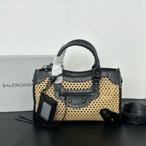 BALENCIAGA 30 CM