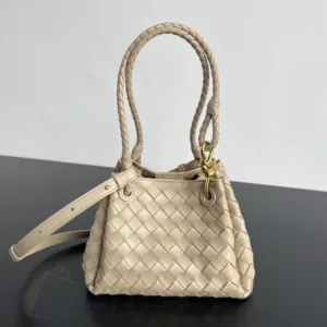 Bottega Veneta Andiamo Parachute Bag | Super Master Quality