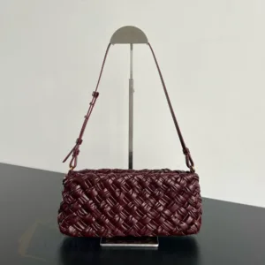 BOTTEGA VENETA Cha-Cha Bag | Super Master Quality | Intrecciato Leather Hobo