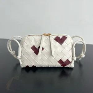 Bottega Veneta Intrecciato Concert Pouch | Super Master Quality Clutch