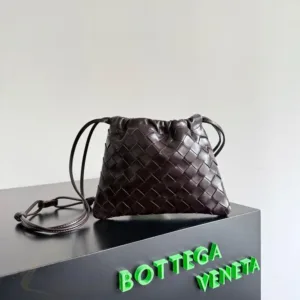 Bottega Veneta Intrecciato Sling Bag | Super Master Quality Replica