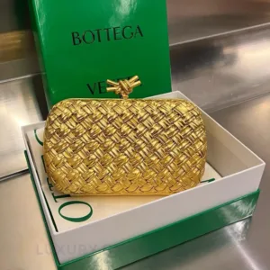 BOTTEGA VENETA Leather Knot Minaudiere | Super Master Quality Clutch Bag
