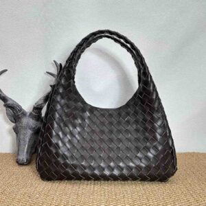 Buy BOTTEGA VENETA Campana Intrecciato Leather Shoulder Bag |Bags Dubai