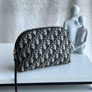 Buy Dior 30 Montaigne Beauty Pouch Oblique Canvas | Bags dubai