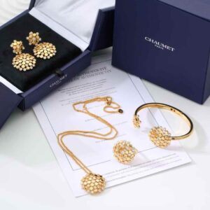 CHAUMET