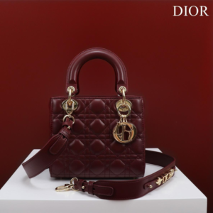 DIOR