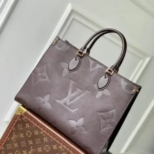 Louis Vuitton Monogram Leather Masterpiece | Super Master Quality | Luxury Accessory