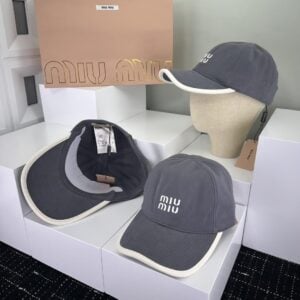 MIU MIU